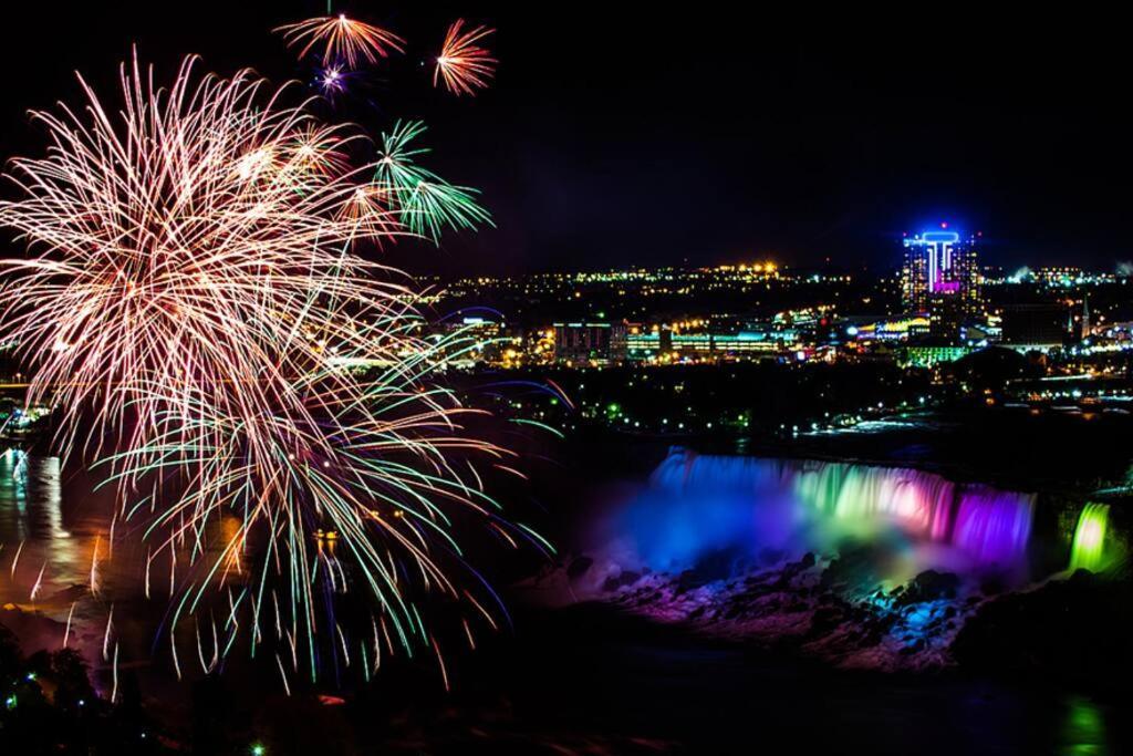 Exquisite, Bright & Modern Condo. Apartment Niagara Falls