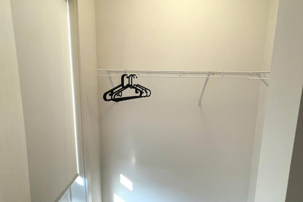 Apartment Exquisite, Bright & Modern Condo. Niagara Falls